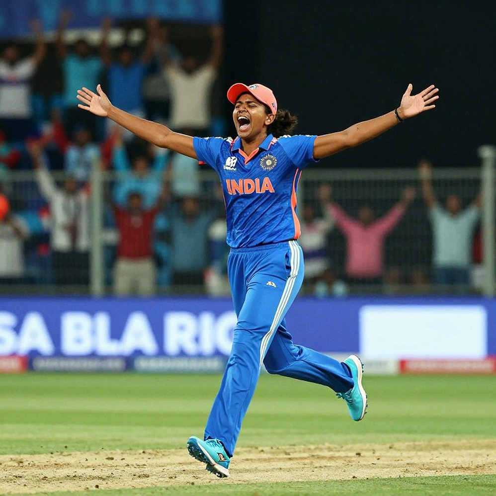 শেষ ওভারের পাঠ: প্রমাণহীন বিশ্লেষণের নীরবতা ও ক্রিকেটের নতুন অর্থনীতি