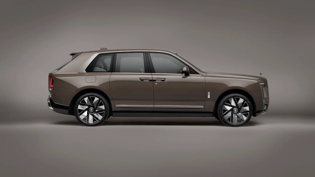 2024 Rolls Royce Cullinan Facelift Side