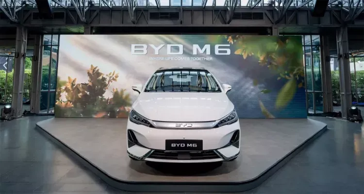 BYD M6 Electric MPV Debuts in Thailand