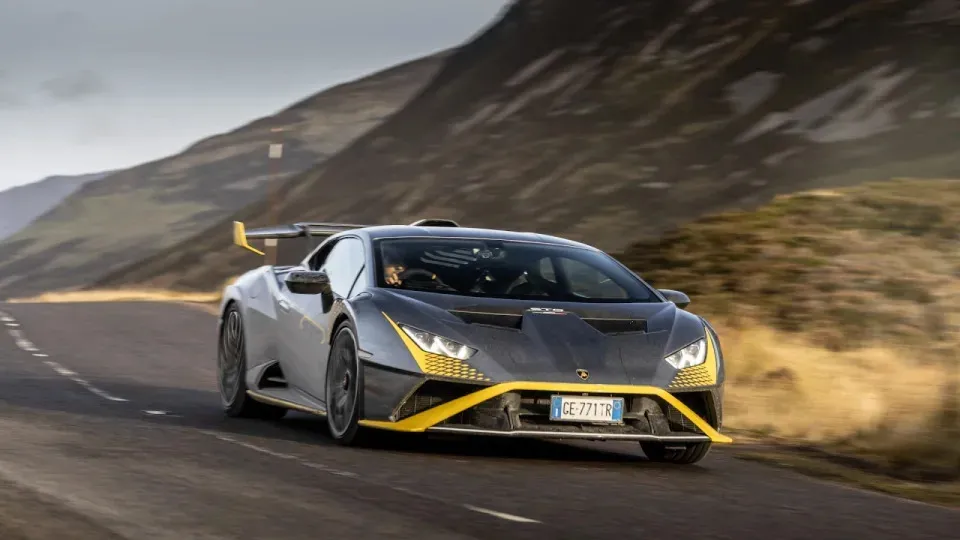 Lamborghini Huracan STO