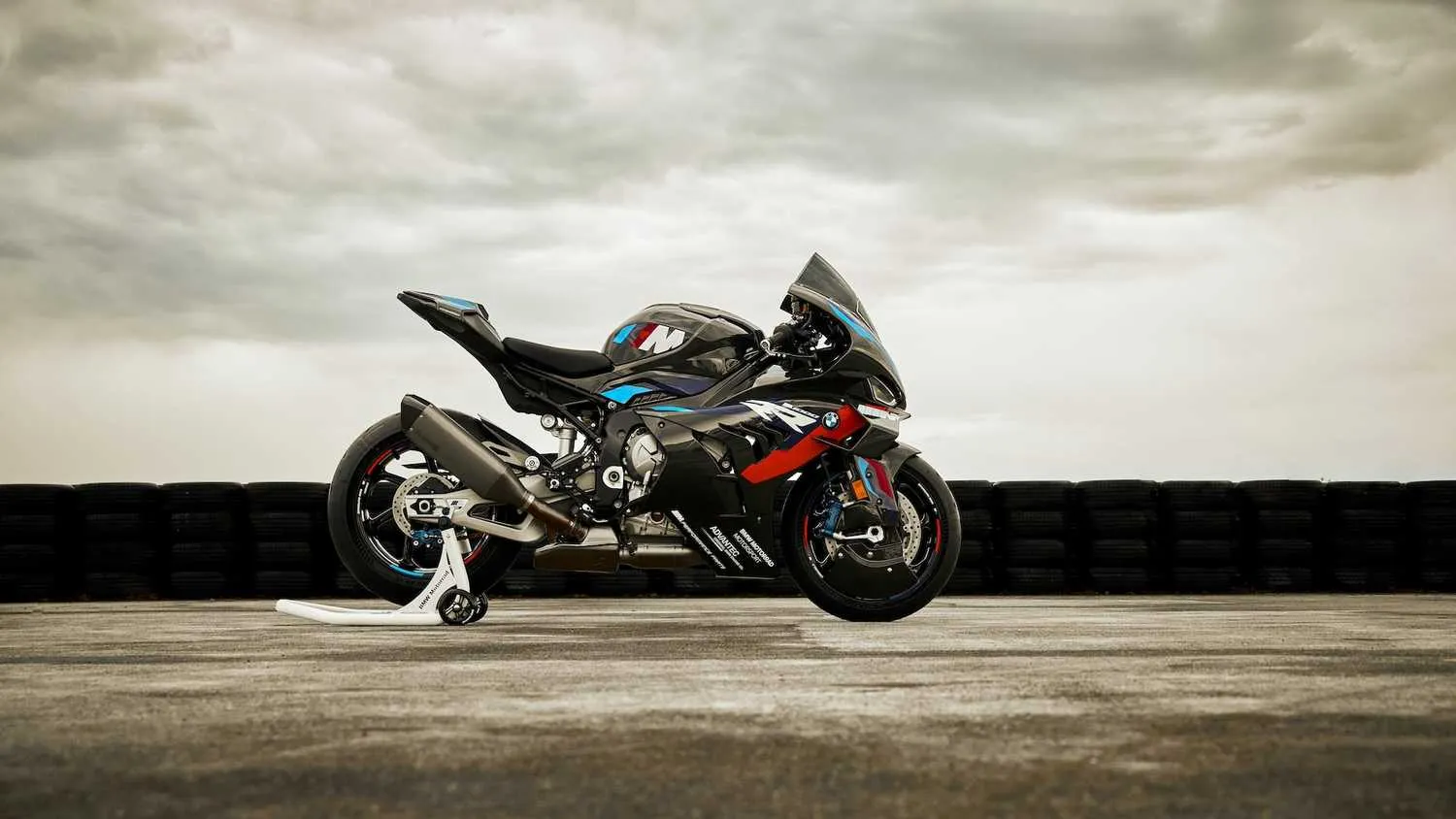 BMW M 1000 RR